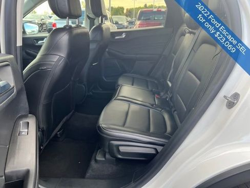 Used 2022 Ford Escape SEL image 19