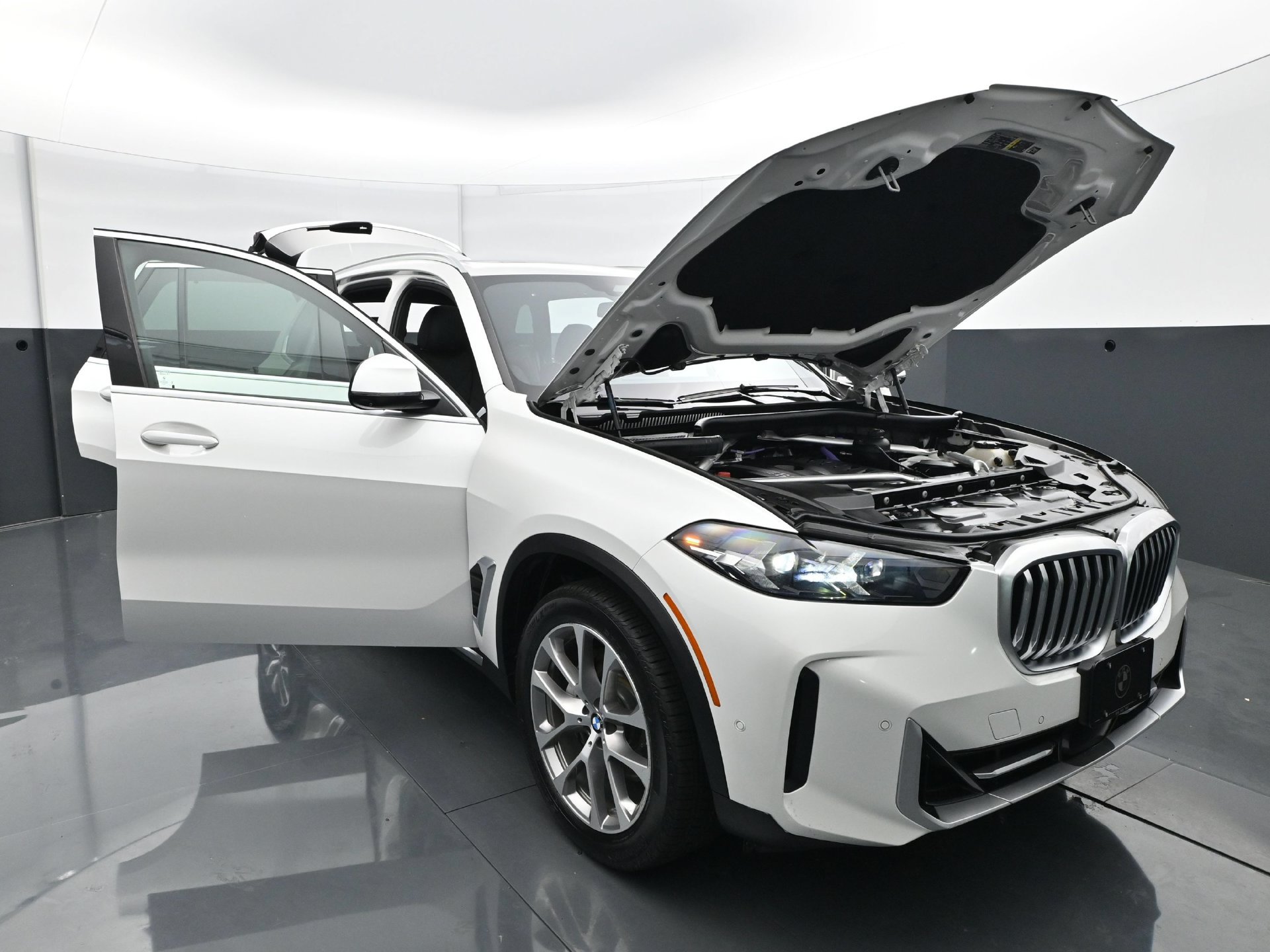 Used 2024 BMW X5 xDrive40i AWD/4WD image 39