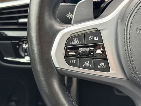 Used 2023 BMW M550i xDrive image 29