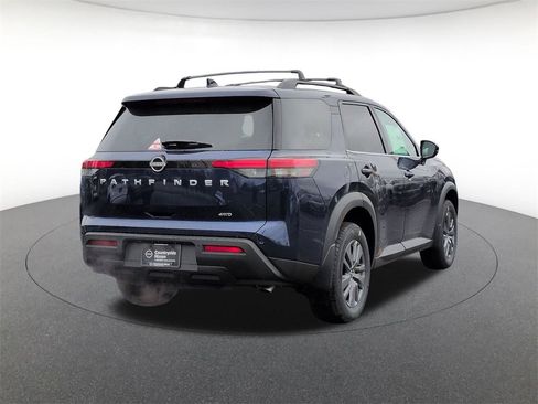 New 2025 Nissan Pathfinder SV image 5