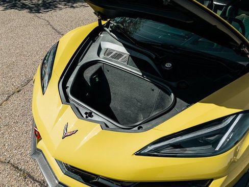 Used 2024 Chevrolet Corvette Z06 RWD image 50