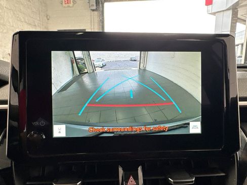 Used 2025 Toyota Corolla Cross AWD Hybrid w/ Convenience Package image 31