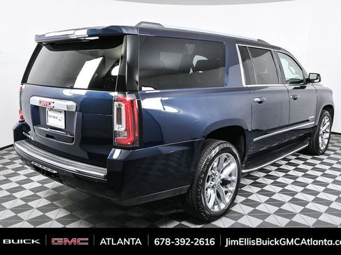 Used 2019 GMC Yukon XL Denali image 30