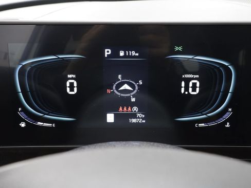 Used 2024 Kia Sportage EX FWD image 8