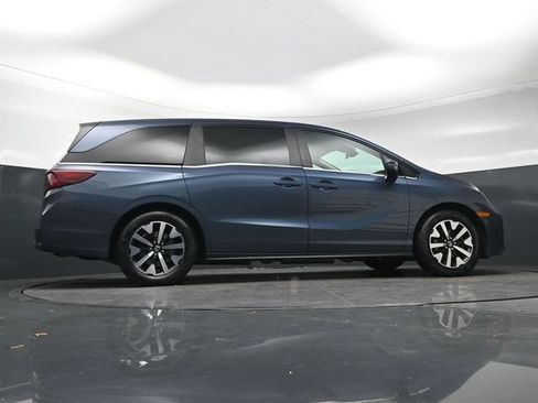 Certified 2025 Honda Odyssey EX-L image 27