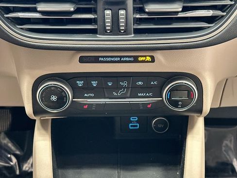 Used 2020 Ford Escape SE AWD/4WD image 16