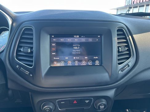 Used 2018 Jeep Compass Latitude w/ Popular Equipment Group image 26