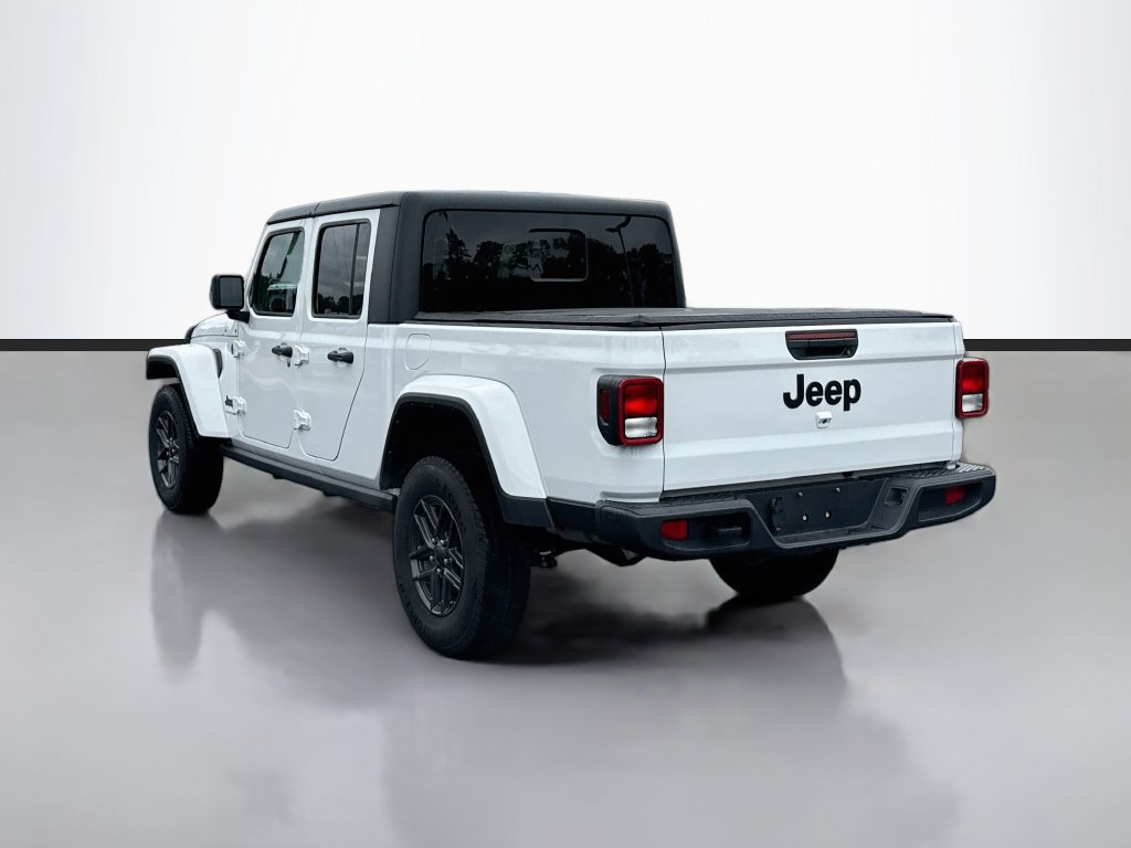 Used 2024 Jeep Gladiator Sport AWD/4WD image 5