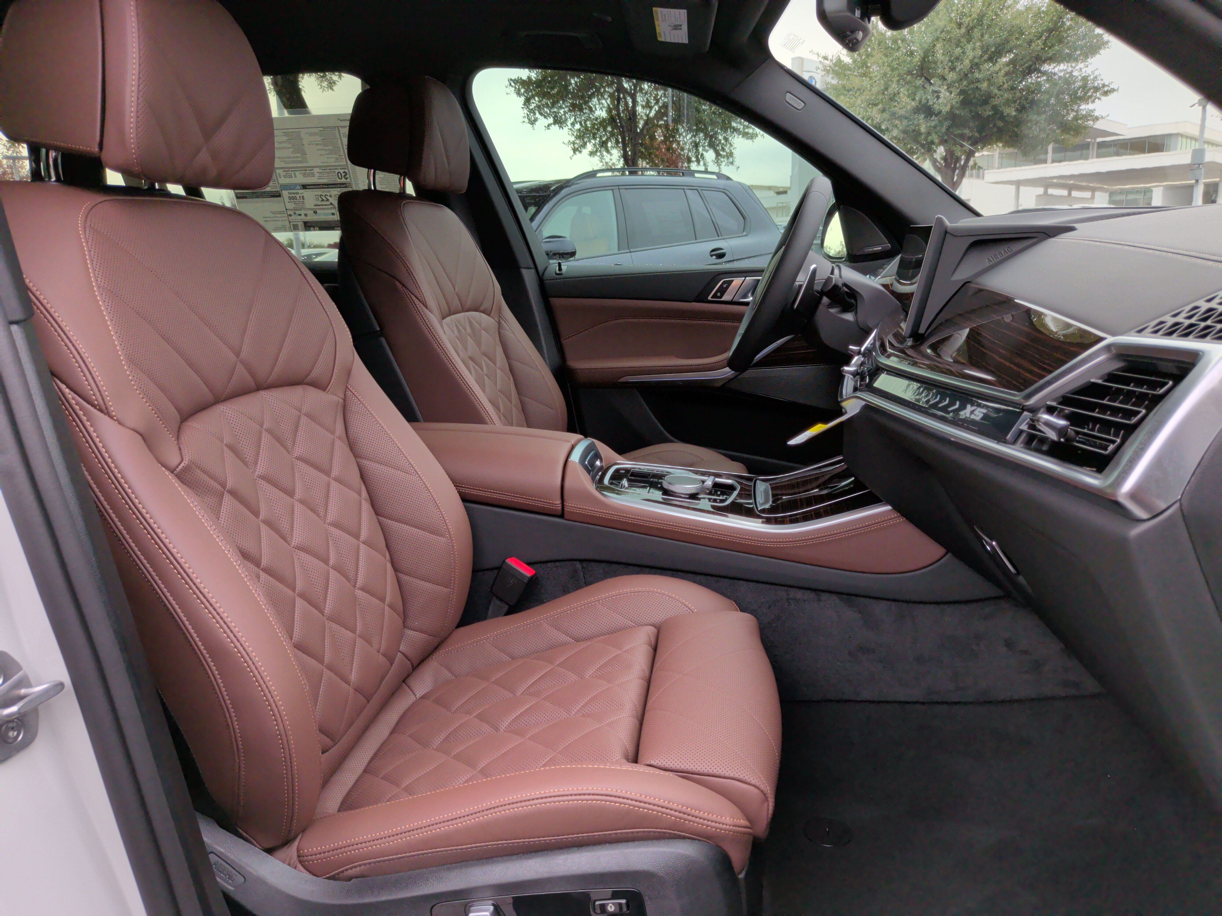 Used 2026 BMW X5 xDrive50e w/ M Sport Package AWD/4WD image 21