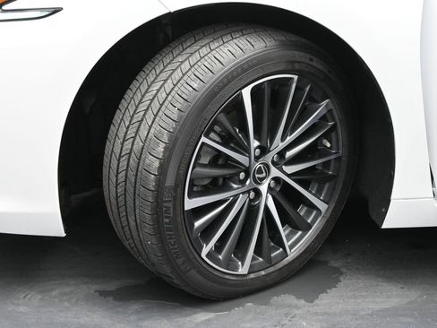 Used 2023 Lexus ES 350 w/ Premium Package FWD image 20