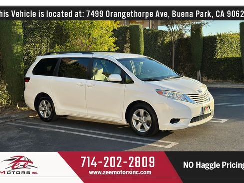 Used 2017 Toyota Sienna LE FWD image 4