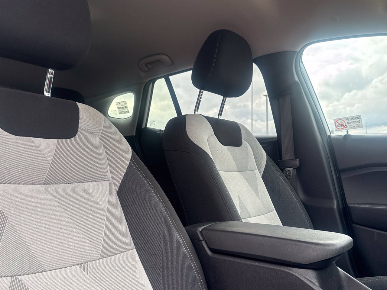 Used 2025 Chevrolet Trax LS FWD image 31