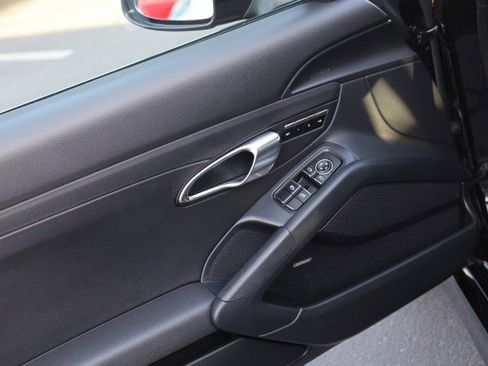 Used 2014 Porsche Cayman image 22