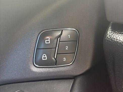 Used 2021 Ford Expedition Max Platinum AWD/4WD image 19
