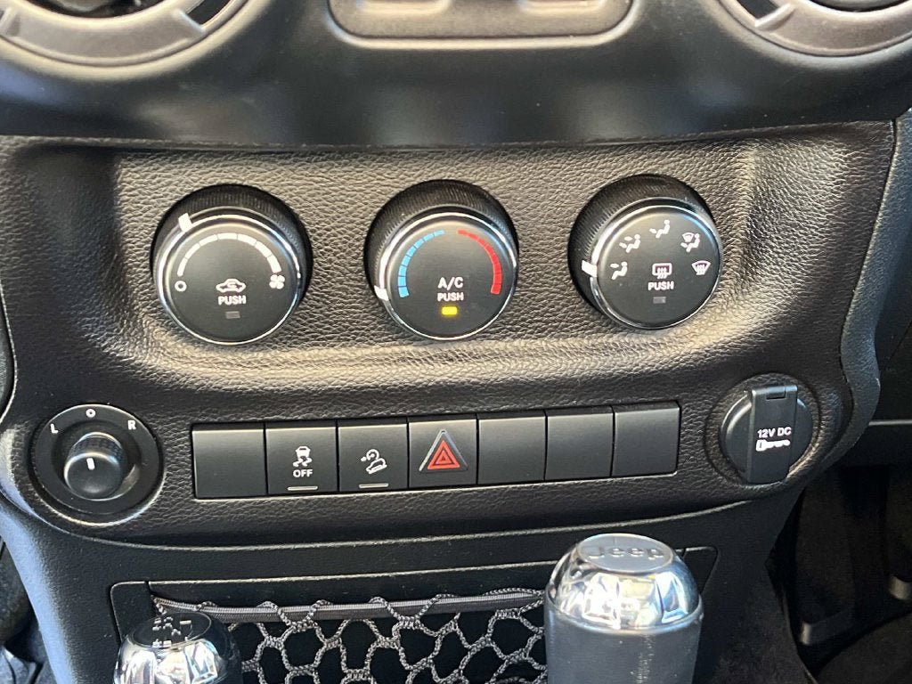 Used 2017 Jeep Wrangler Sport w/ Quick Order Package 24S AWD/4WD image 21