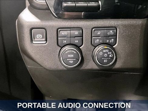 Used 2024 Chevrolet Silverado 1500 High Country w/ High Country Premium Package AWD/4WD image 23