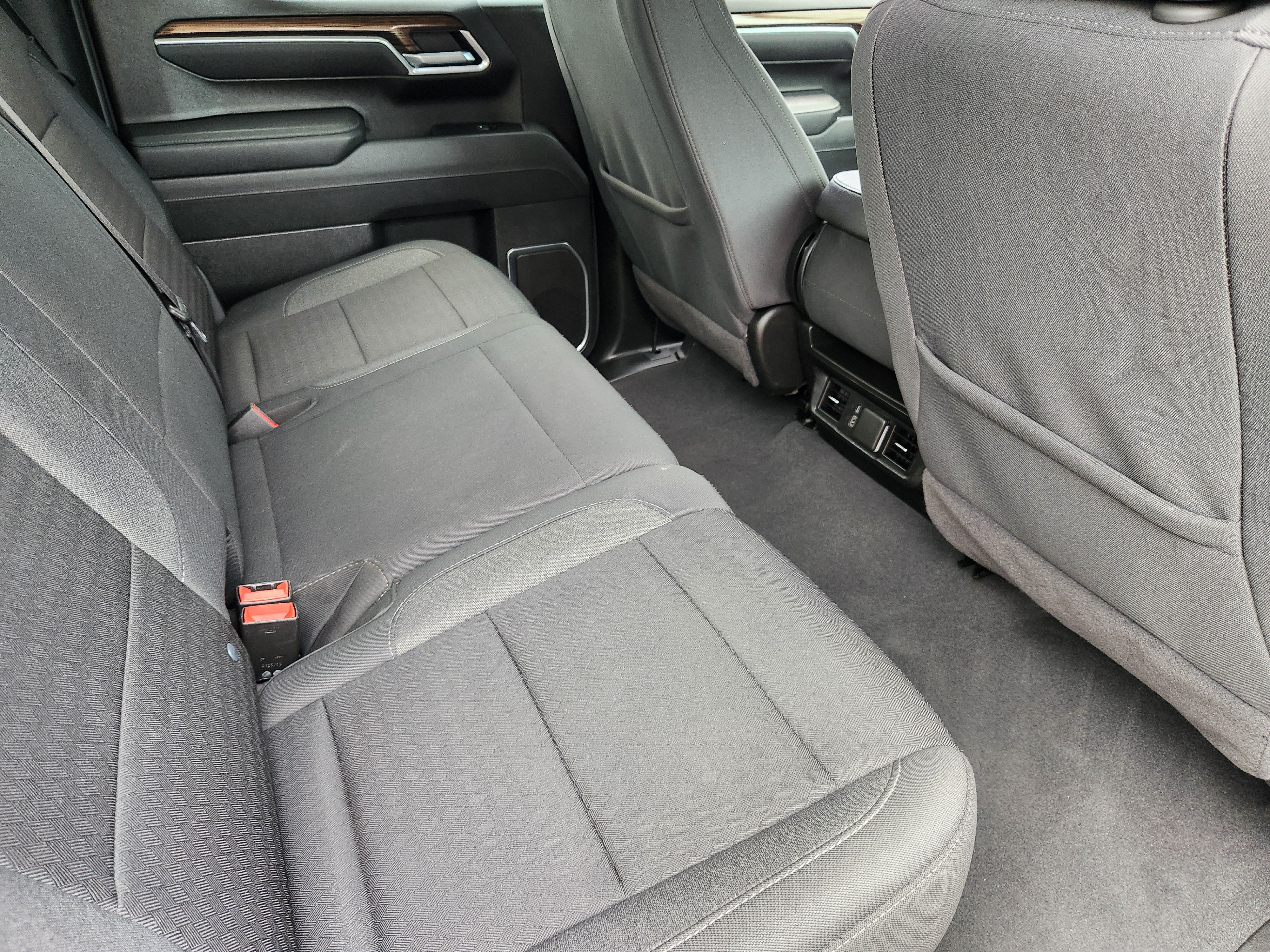Certified 2025 Chevrolet Silverado 1500 LT RWD image 32