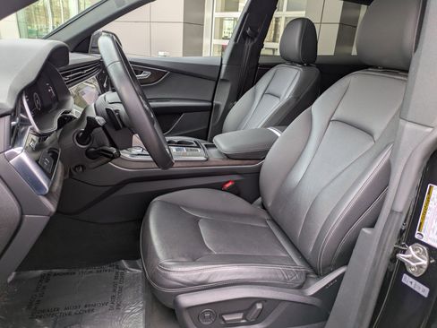 Used 2019 Audi Q8 Premium Plus w/ Premium Plus image 26