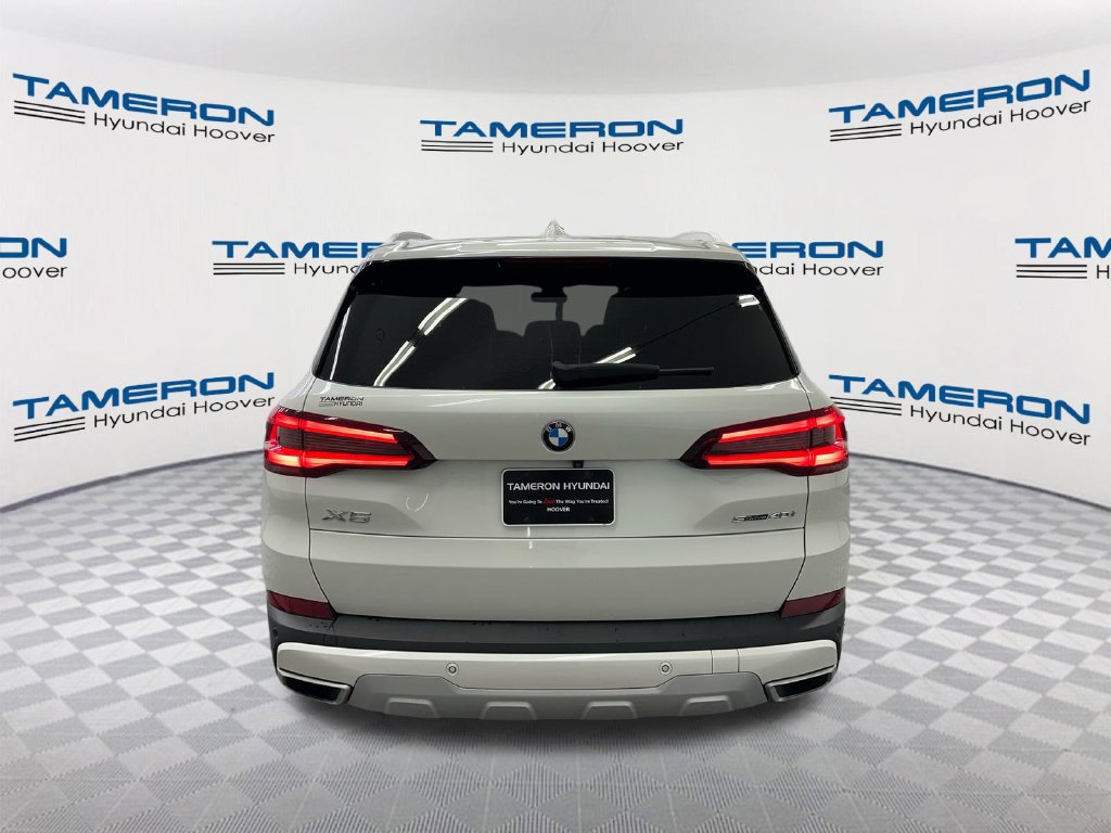 Used 2022 BMW X5 sDrive40i w/ Premium Package RWD image 4