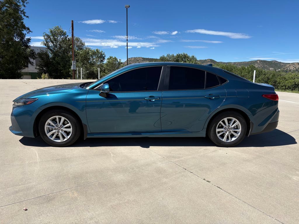 Used 2025 Toyota Camry LE w/ Convenience Package FWD image 6