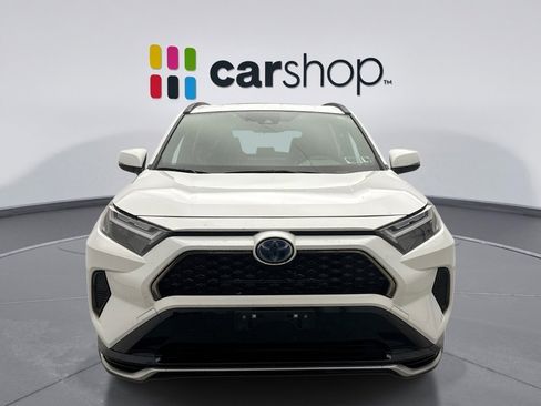 Used 2022 Toyota RAV4 SE w/ Weather & Moonroof Package AWD/4WD image 6