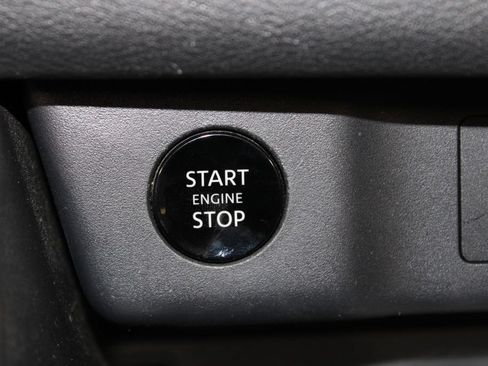 Used 2024 Nissan Rogue SL FWD image 26
