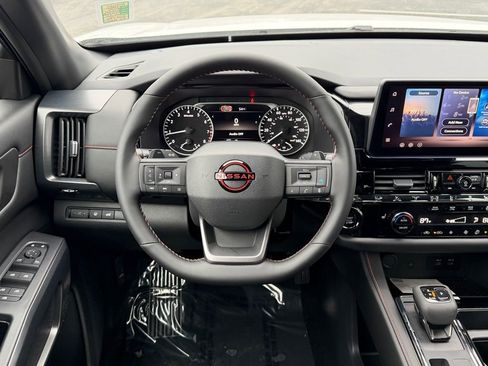 New 2026 Nissan Pathfinder SV image 21