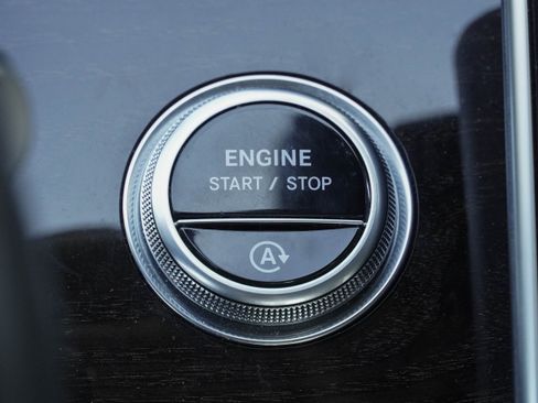Used 2022 Mercedes-Benz C 300 Sedan image 19