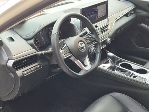 Certified 2023 Nissan Altima 2.5 SL FWD image 14