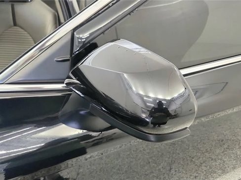Used 2021 Toyota Camry SE FWD image 35