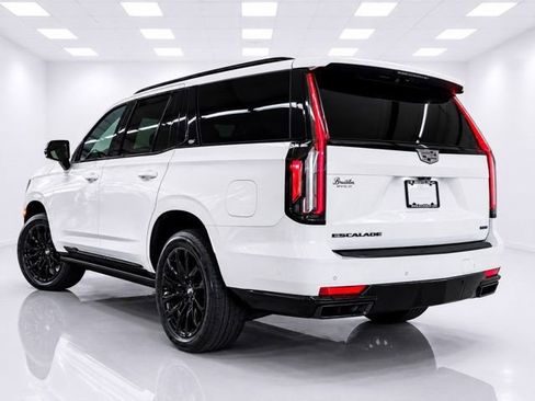 Used 2024 Cadillac Escalade Sport Platinum w/ LPO, ONYX Package AWD/4WD image 9