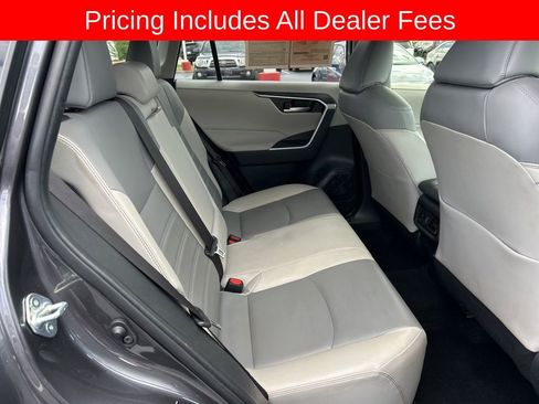 Used 2020 Toyota RAV4 XLE Premium AWD/4WD image 22