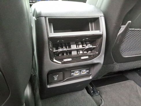 Used 2025 Jeep Grand Cherokee Altitude AWD/4WD image 19