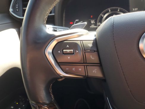 Used 2023 Lexus LX 600 4WD w/ Ultra Luxury Package image 25