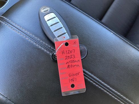 Used 2023 Nissan Altima 2.5 SV image 41