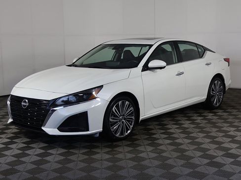 Used 2023 Nissan Altima 2.5 SL image 10