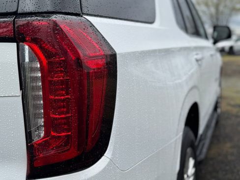 Used 2024 GMC Yukon Denali AWD/4WD image 51