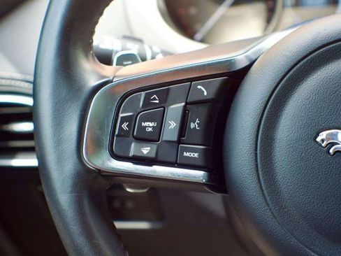 Used 2018 Jaguar F-PACE R-Sport AWD/4WD image 23