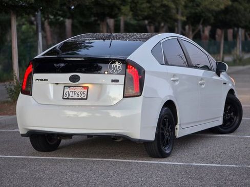 Used 2012 Toyota Prius Three image 11