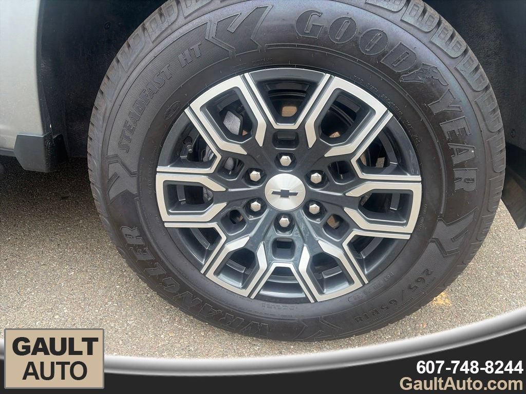 Certified 2023 Chevrolet Colorado Z71 w/ Z71 Convenience Package 2 AWD/4WD image 10