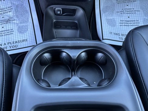 New 2026 Chrysler Pacifica Select image 16