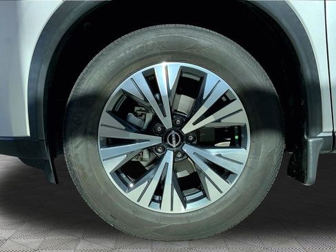 Used 2022 Nissan Rogue SV image 21