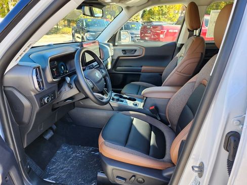 New 2025 Ford Bronco Sport Outer Banks w/ Outer Banks Tech Package+ image 17