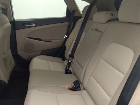 Used 2017 Hyundai Tucson Sport w/ Cargo Package FWD image 18