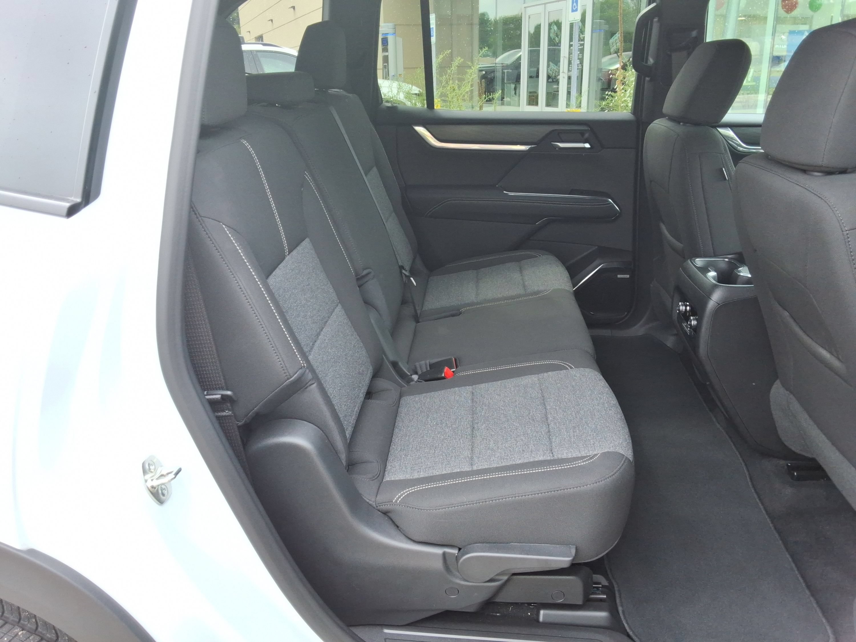 Used 2026 GMC Acadia Elevation FWD image 35