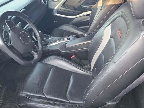 Used 2017 Chevrolet Camaro SS image 3