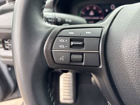 Used 2025 Honda Accord Sport image 12