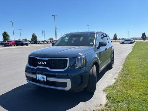 Used 2025 Kia Telluride EX w/ EX Captain's Chair Package AWD/4WD image 7