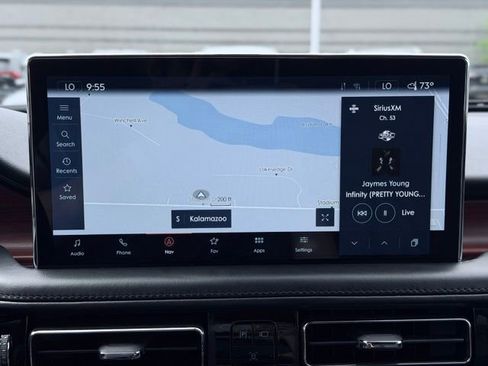 Used 2022 Lincoln Nautilus Reserve AWD/4WD image 41