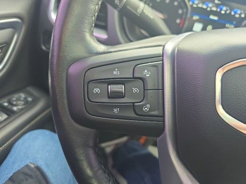 Used 2021 GMC Yukon SLT image 30